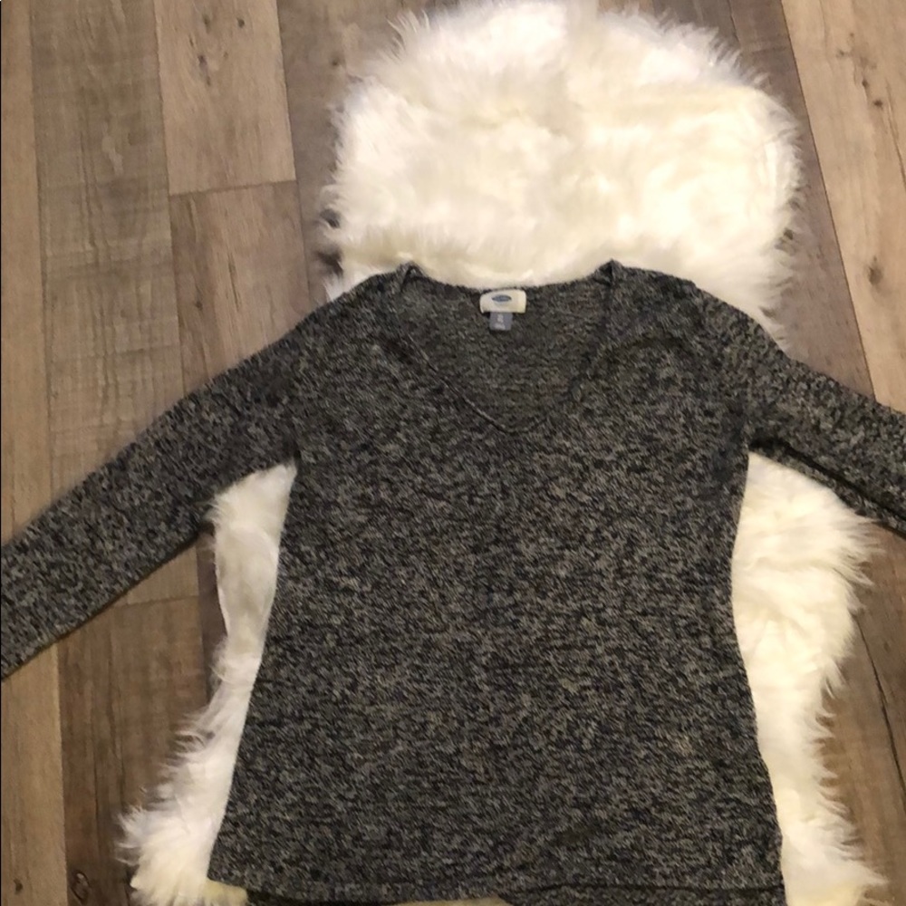 Old Navy grey sweater